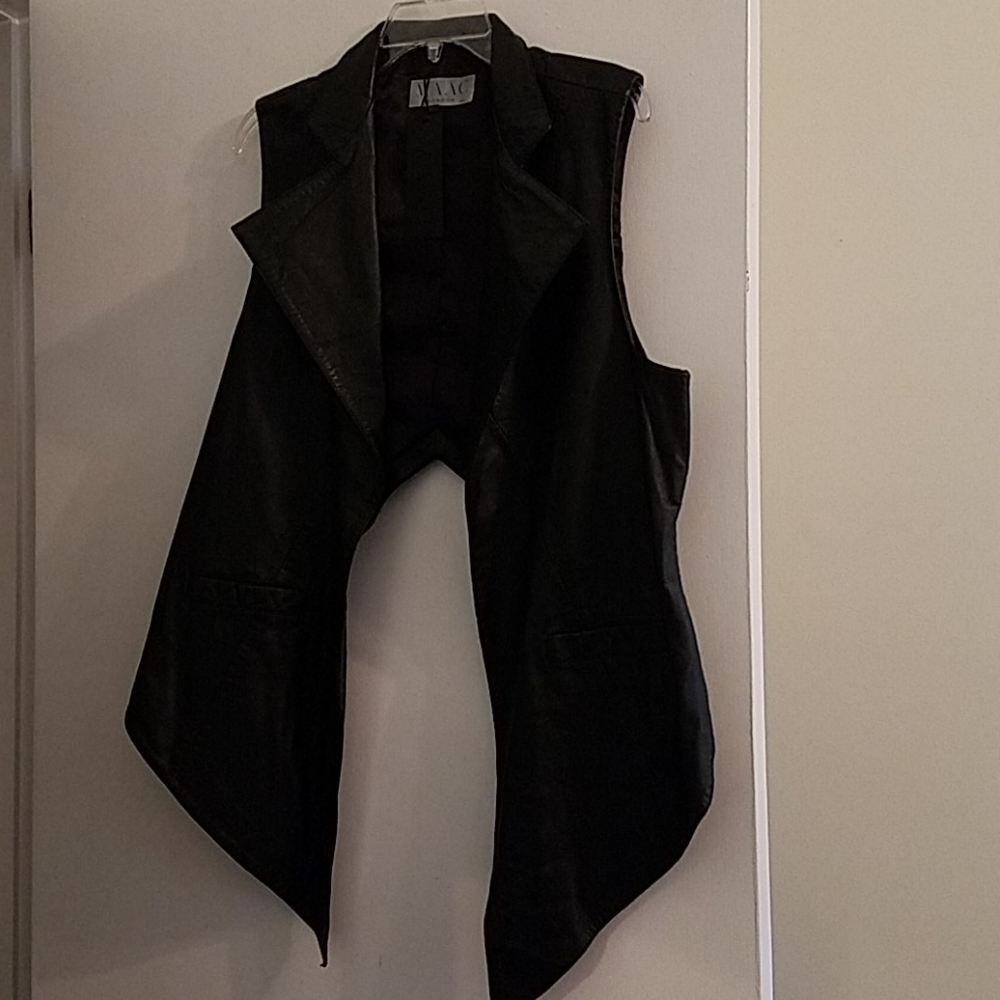 MAAC London vest